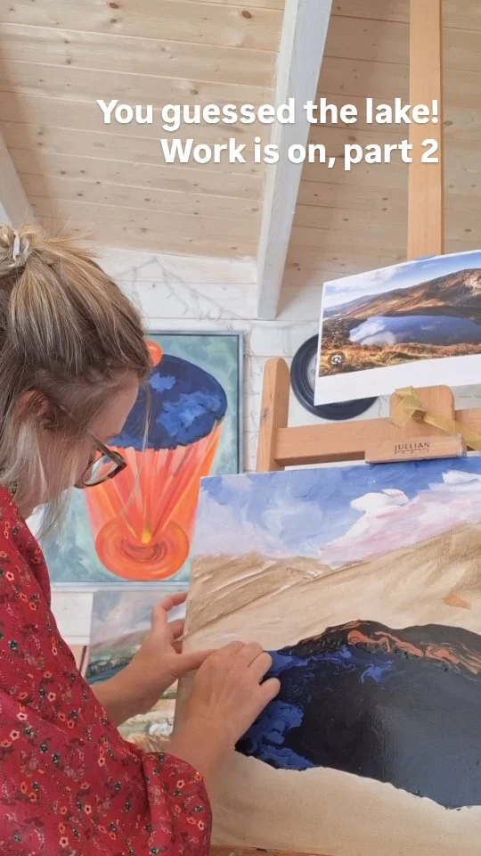 Have you ever tried pouring mediums for acrylic? You can make your own pouring acrylics with the colours you want!Had to use craft knife to get rid of the masking tape!! It was tricky enough. Today planning on start painting, so hopefully it will all come together 😬🤞#guinneslake #wicklowmountains #irishviews #landscapepainting #artclassesdublin