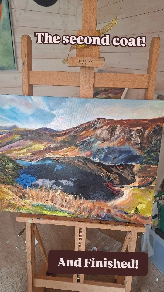 The comission is finished! How do you like it?I feel like it does reflect the beauty of the place, and happy the pouring acrylic worked so well for the lake!On Thursday the "Guinness Lake" going to a new home...🫶
I will show it to you on the wall ...Hope it will fiiit 🤞#theartcabin #artclassesdublin #katkennedyart
